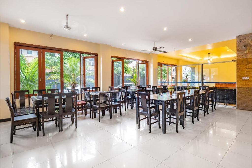 Tycoon Place Garden Pattaya Bagian luar foto