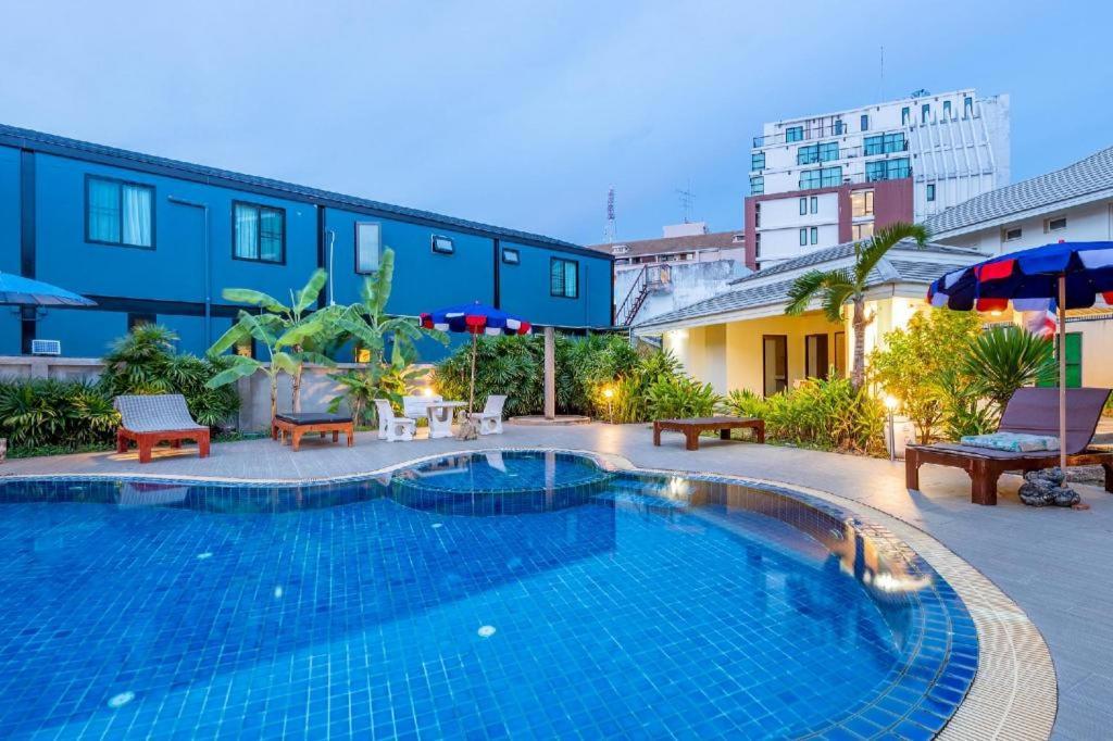 Tycoon Place Garden Pattaya Bagian luar foto